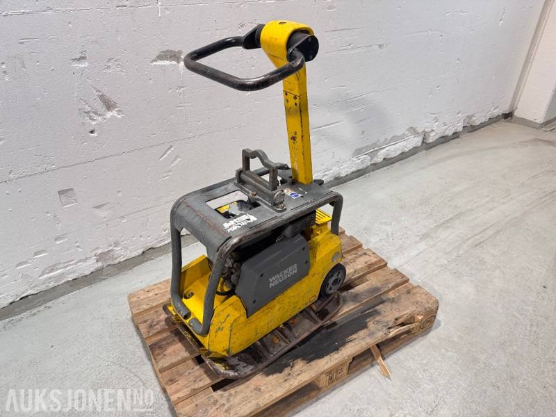 Wacker Neuson BPU2540A vibroplate / 145kg - Valjak: slika 2 Wacker Neuson BPU2540A vibroplate / 145kg - Valjak: slika 2