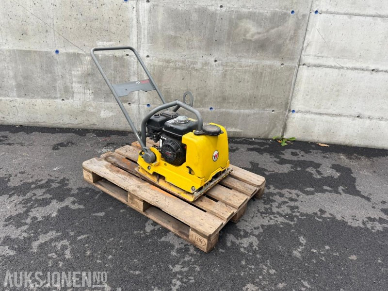 Valjak Wacker Neuson WP1550 vibroplate.: slika 1