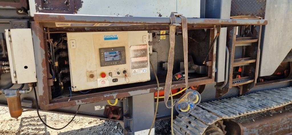 Sandvik QJ 341 - Mobilna drobilica: slika 4 Sandvik QJ 341 - Mobilna drobilica: slika 4