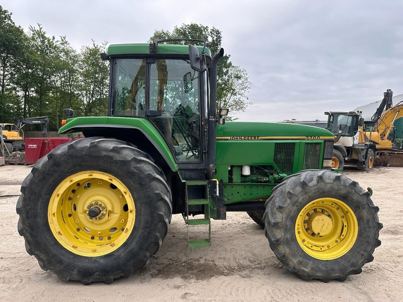 John Deere 7700 PowerQuad - Front linkage - Traktor: slika 4 John Deere 7700 PowerQuad - Front linkage - Traktor: slika 4