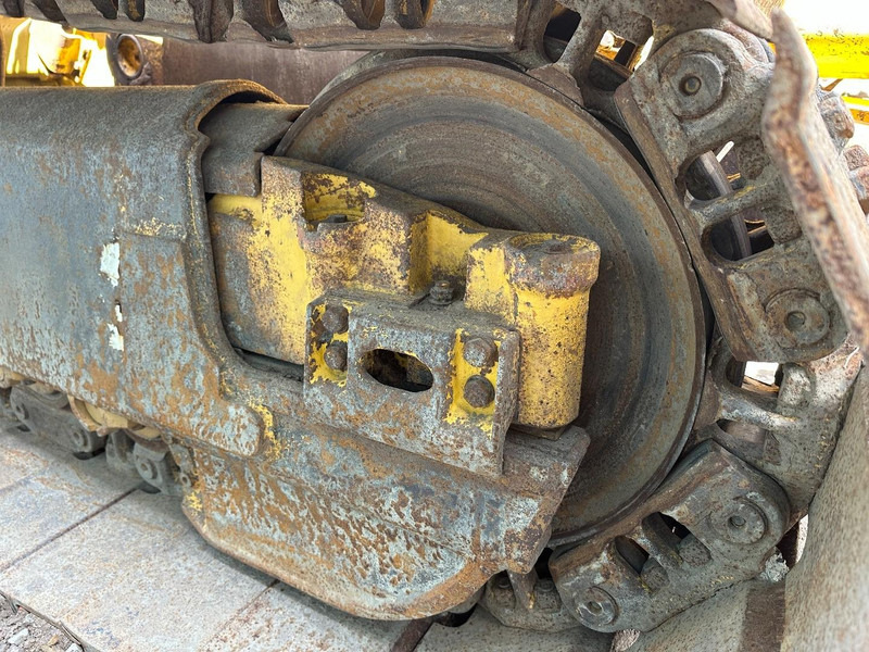 Buldožer Komatsu D65PX-16 Trimble 3D GPS System - Foldable blade: slika 16 Buldožer Komatsu D65PX-16 Trimble 3D GPS System - Foldable blade: slika 16