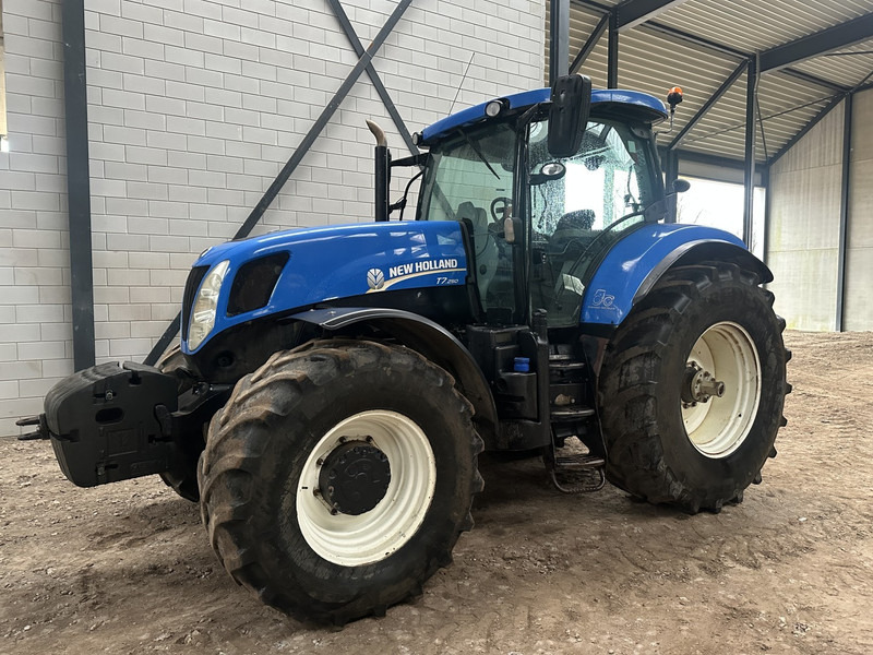 Traktor New Holland T7.250: slika 1