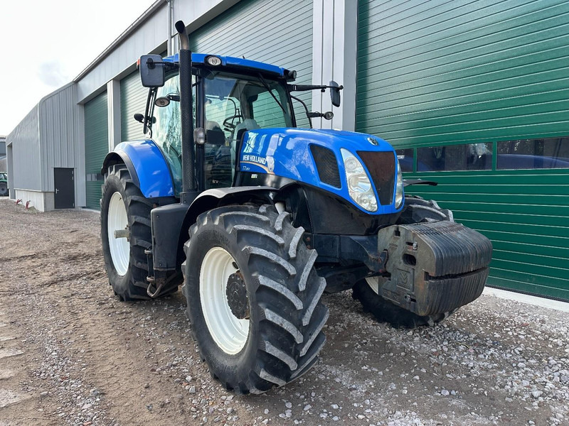 New Holland T7.250 Power Command - Traktor: slika 2 New Holland T7.250 Power Command - Traktor: slika 2