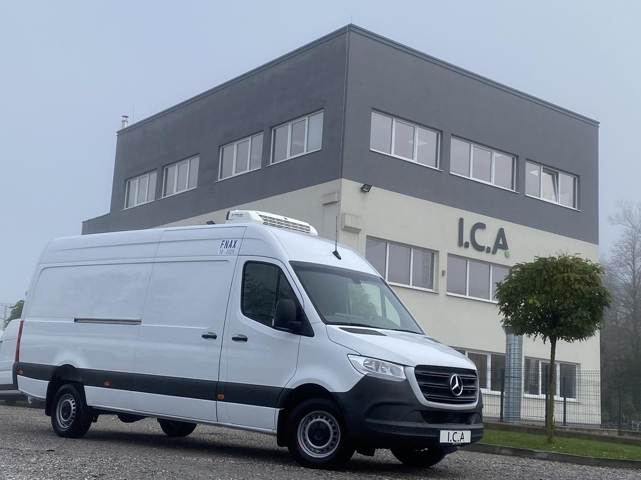 MERCEDES-BENZ SPRINTER 317 CDI L4H3 170PS AUTOMATIK FRISCHDIENST + KONVEKTA FK 3022 12-220V - Dostavno vozilo hladnjača: slika 2 MERCEDES-BENZ SPRINTER 317 CDI L4H3 170PS AUTOMATIK FRISCHDIENST + KONVEKTA FK 3022 12-220V - Dostavno vozilo hladnjača: slika 2