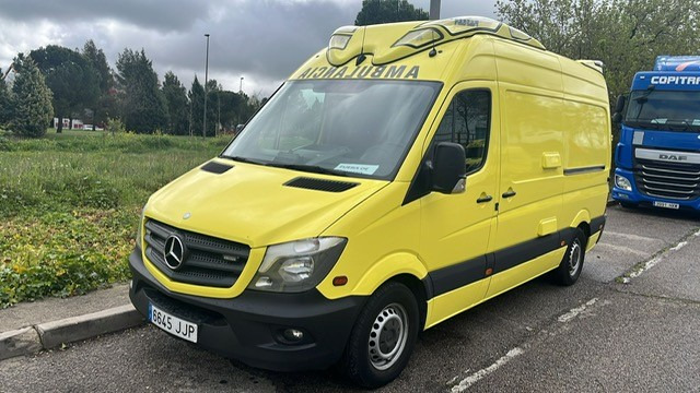 Mercedes Benz AMBULANCE Lot of 10 units Sprinter 313 CDI Automatic - Korisno/ Posebno vozilo: slika 1 Mercedes Benz AMBULANCE Lot of 10 units Sprinter 313 CDI Automatic - Korisno/ Posebno vozilo: slika 1