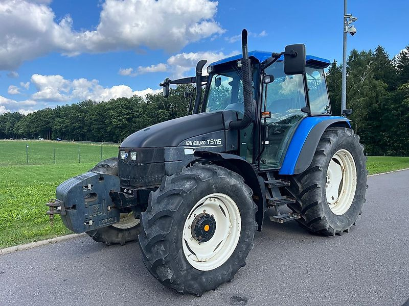 New Holland TS 115 - Traktor: slika 1 New Holland TS 115 - Traktor: slika 1
