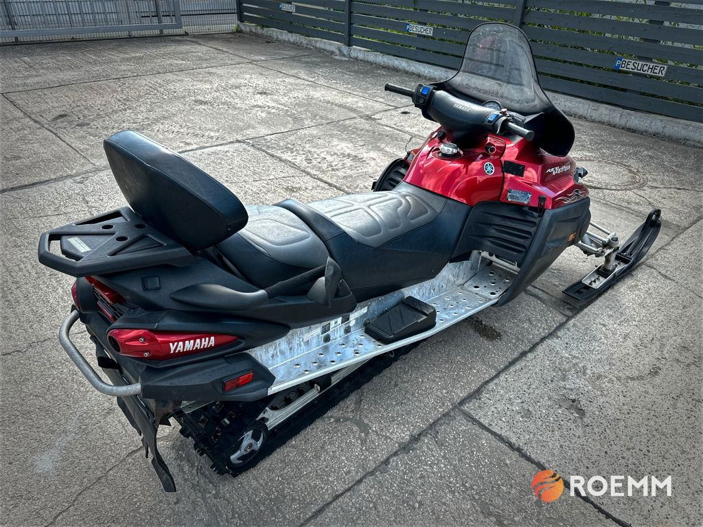 Yamaha RS Venture 1000 Snowmobile*wie neu* - Druga mašina: slika 4 Yamaha RS Venture 1000 Snowmobile*wie neu* - Druga mašina: slika 4