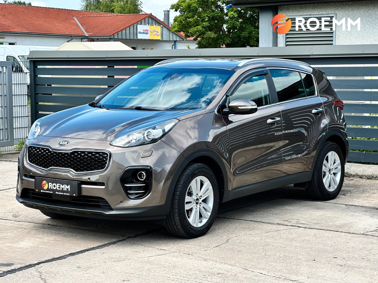 Kia Sportage Spirit 2WD*GARANTIE*JBL*Start/Stopp* - SUVSUV: slika 1 Kia Sportage Spirit 2WD*GARANTIE*JBL*Start/Stopp* - SUVSUV: slika 1
