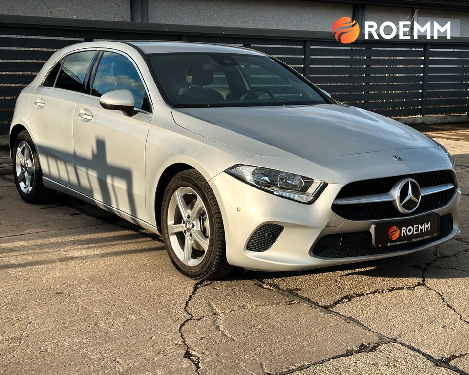 Mercedes-Benz A -Klasse A 200*Tacho Digital*Spurhalteassistent - Limuzina: slika 3 Mercedes-Benz A -Klasse A 200*Tacho Digital*Spurhalteassistent - Limuzina: slika 3