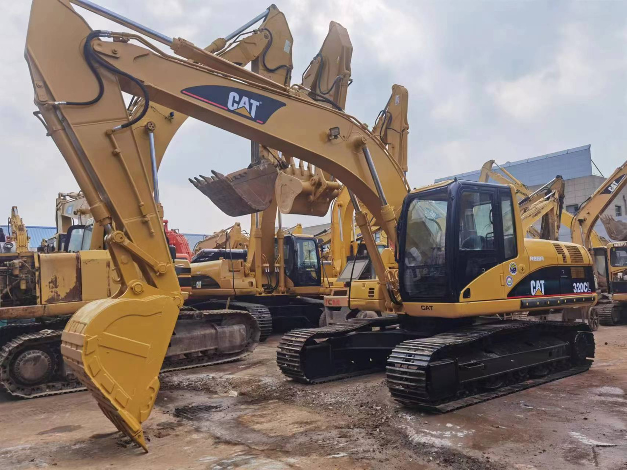 Caterpillar 320C 320CL 320BL Used Excavator CAT 320D 320D2 320GC 20 Ton Crawler Excavator - Bager guseničar: slika 4 Caterpillar 320C 320CL 320BL Used Excavator CAT 320D 320D2 320GC 20 Ton Crawler Excavator - Bager guseničar: slika 4