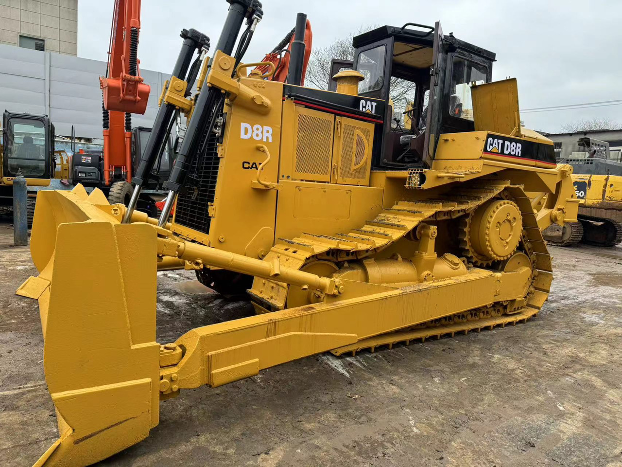 Caterpillar CAT D8R D8T D7H D7R D7G D7R D7E Used Bulldozer in Excellent Work Condition for Slae - Buldožer: slika 1 Caterpillar CAT D8R D8T D7H D7R D7G D7R D7E Used Bulldozer in Excellent Work Condition for Slae - Buldožer: slika 1