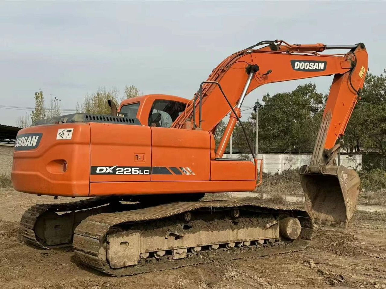 Doosan Used Excavator 225 DX225 DX300 DH150 DX300 DX420 DX520 for Sale - Bager guseničar: slika 1 Doosan Used Excavator 225 DX225 DX300 DH150 DX300 DX420 DX520 for Sale - Bager guseničar: slika 1