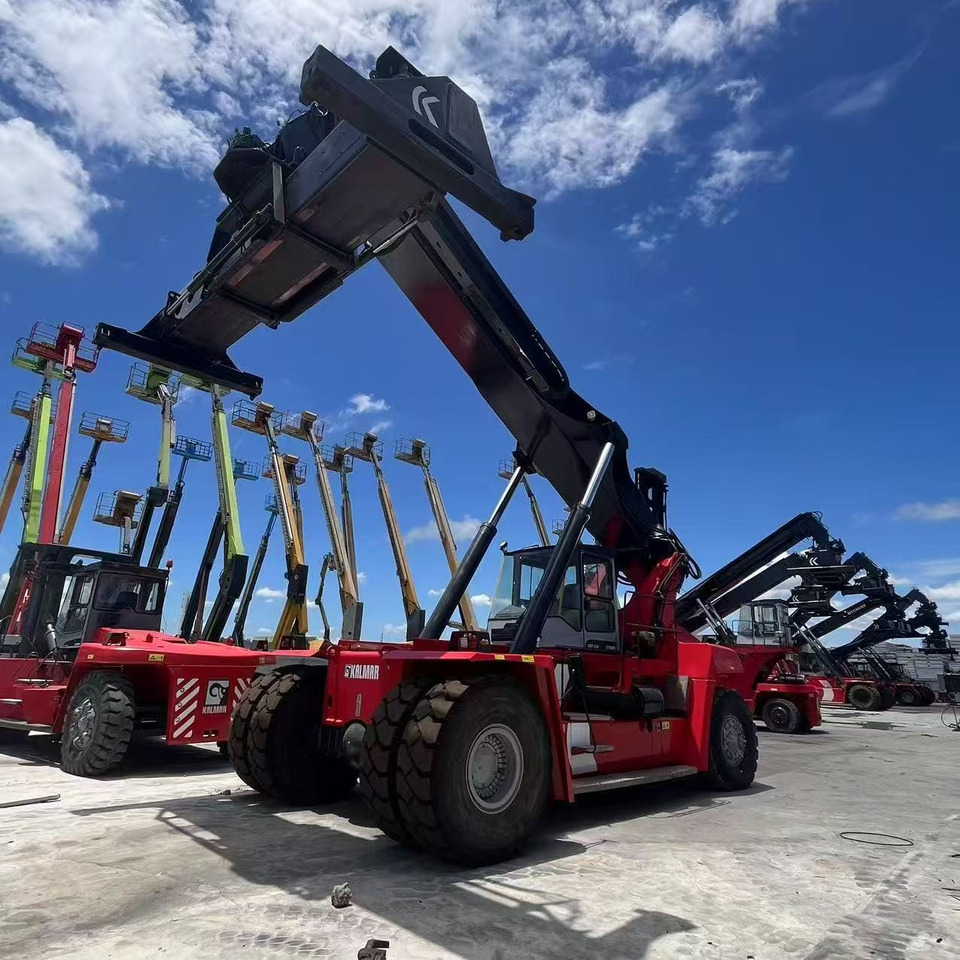 KALMAR 45 Ton Kalmar Reach Stacker DRD450 DRF450 DRT450 Telescopic Handler DRT450 and Sany Liugong Reach Stackers Lifting Reach Stacker Forklift - Dizalica za kontejnere: slika 3 KALMAR 45 Ton Kalmar Reach Stacker DRD450 DRF450 DRT450 Telescopic Handler DRT450 and Sany Liugong Reach Stackers Lifting Reach Stacker Forklift - Dizalica za kontejnere: slika 3