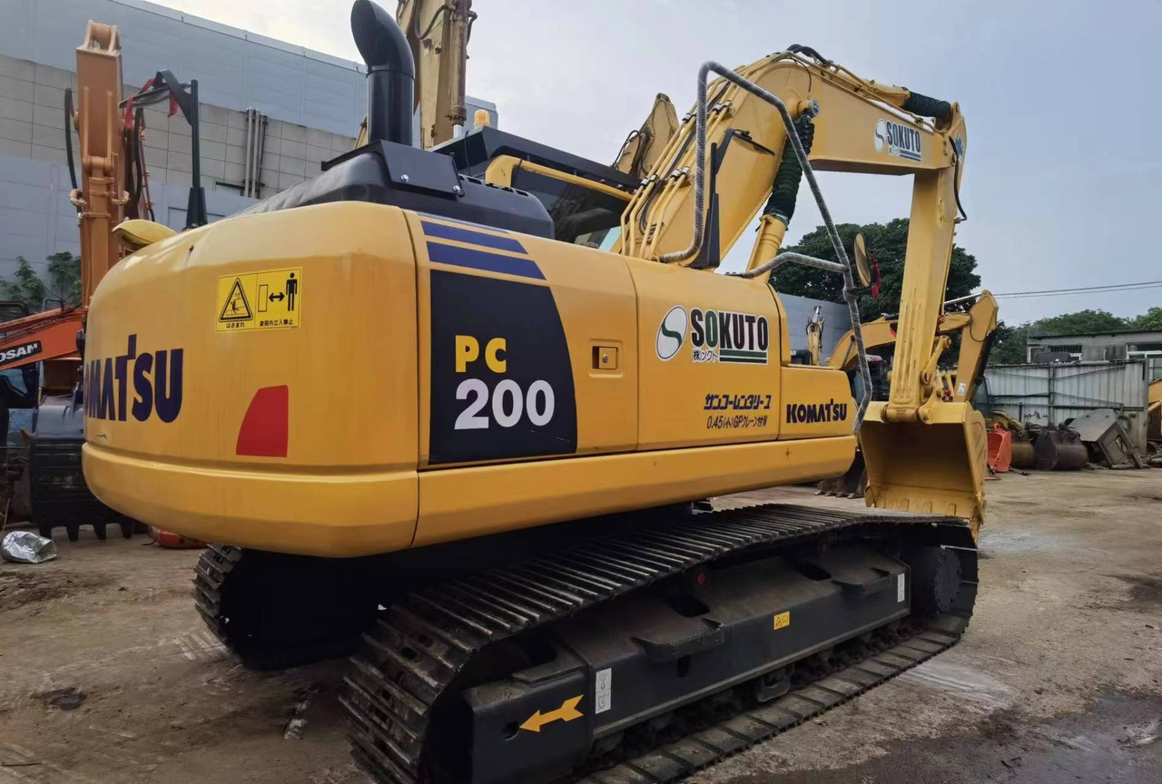 Komatsu PC200 PC210 PC220 Used Excavator Crawler Hydraulic High Quality Secondhand Excavator for Sale - Bager guseničar: slika 5 Komatsu PC200 PC210 PC220 Used Excavator Crawler Hydraulic High Quality Secondhand Excavator for Sale - Bager guseničar: slika 5