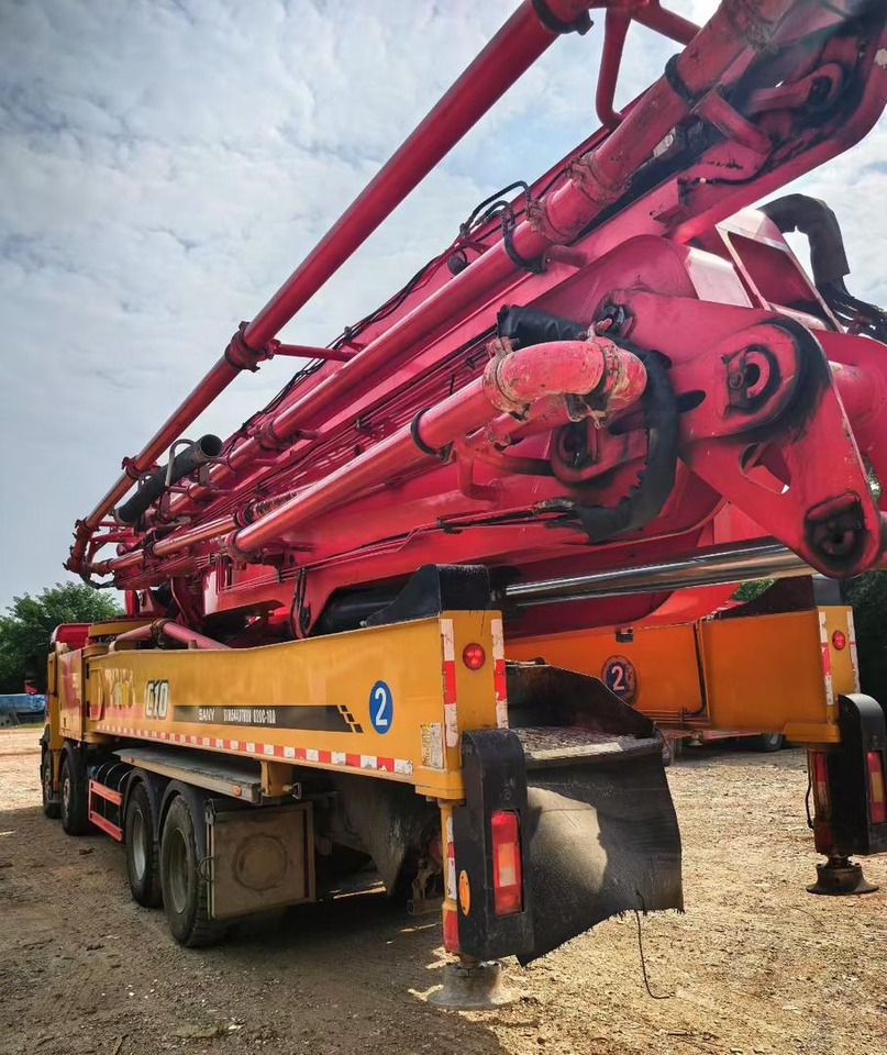 VOLVO 62 Meters Original Concrete Pump Truck Construction Machinery Cement Pumping Equipment Mounted Concrete Pump Truck - Oprema za beton: slika 4 VOLVO 62 Meters Original Concrete Pump Truck Construction Machinery Cement Pumping Equipment Mounted Concrete Pump Truck - Oprema za beton: slika 4