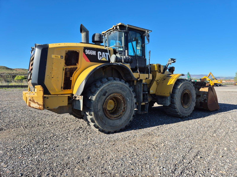 Caterpillar 966M - Utovarivač točkaš: slika 2 Caterpillar 966M - Utovarivač točkaš: slika 2