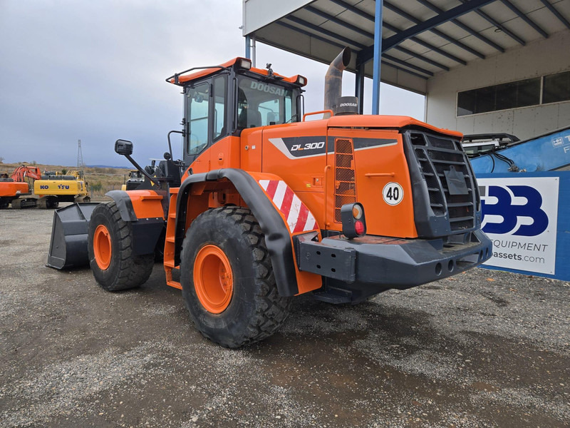 Doosan DL300-5 - Utovarivač točkaš: slika 2 Doosan DL300-5 - Utovarivač točkaš: slika 2