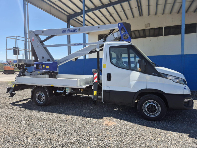 Iveco 35-140 Oil & Steel Snake 189 - Kamion, Kamion sa dizalicom: slika 2 Iveco 35-140 Oil & Steel Snake 189 - Kamion, Kamion sa dizalicom: slika 2