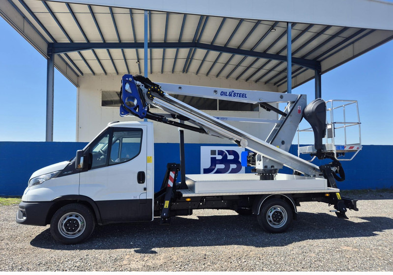 Iveco 35-140 Oil & Steel Snake 189 - Kamion, Kamion sa dizalicom: slika 1 Iveco 35-140 Oil & Steel Snake 189 - Kamion, Kamion sa dizalicom: slika 1