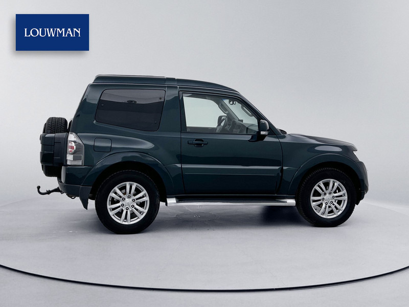 Mitsubishi Pajero 3.2 DI-D Instyle High Roof Van Grijs kenteken Automaat Climate control Trekhaak 3000KG - Dostavno vozilo: slika 3 Mitsubishi Pajero 3.2 DI-D Instyle High Roof Van Grijs kenteken Automaat Climate control Trekhaak 3000KG - Dostavno vozilo: slika 3