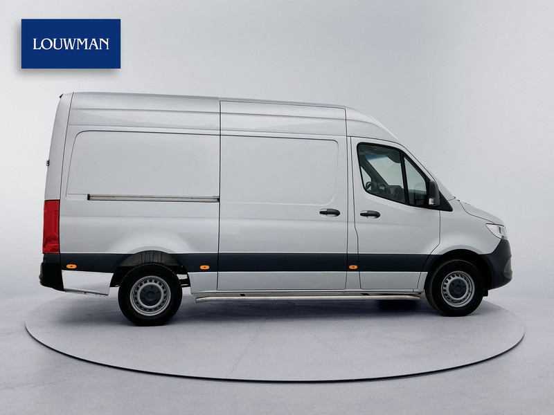 Mercedes-Benz Sprinter 315 1.9 CDI L2H2 Automaat Navigatie Luchtgeveerde stoel Camera Sidebars Cruise control Airco MBUX - Furgon: slika 3 Mercedes-Benz Sprinter 315 1.9 CDI L2H2 Automaat Navigatie Luchtgeveerde stoel Camera Sidebars Cruise control Airco MBUX - Furgon: slika 3