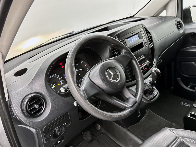 Mercedes-Benz Vito 109 CDI Lang Trekhaak Betimmering Cruise Control - Mali kombi: slika 4 Mercedes-Benz Vito 109 CDI Lang Trekhaak Betimmering Cruise Control - Mali kombi: slika 4