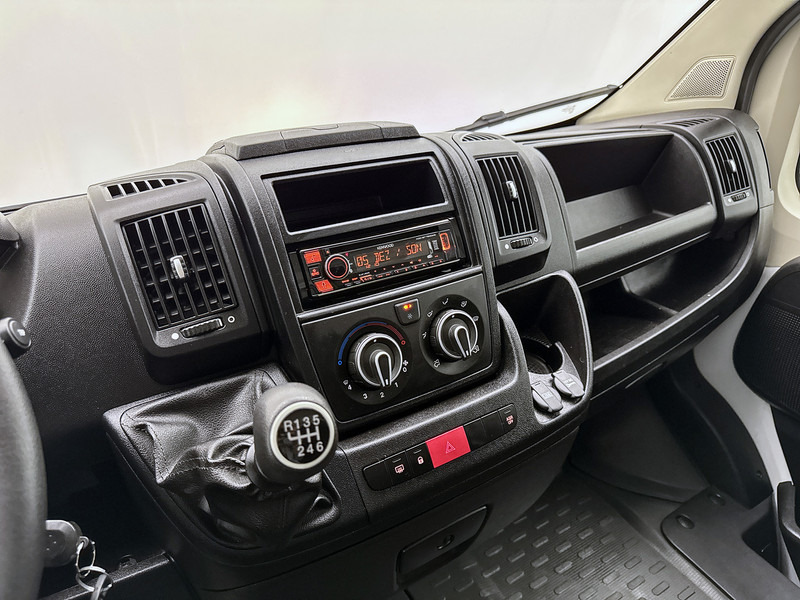 Dostavno vozilo sa zatvorenim sandukom Opel Movano 2.2D 140pk Bakwagen met Laadklep Cruise Control Meubelbak Airco: slika 7