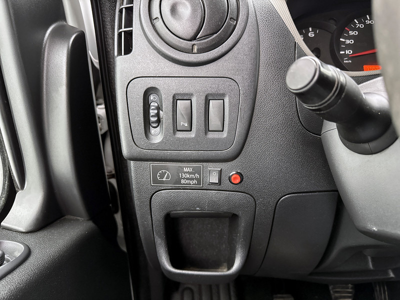 Furgon Renault Master T35 2.3 dCi L2H2 Eco Glasresteel Trekhaak Achteruitrijcamera Glasauto: slika 20