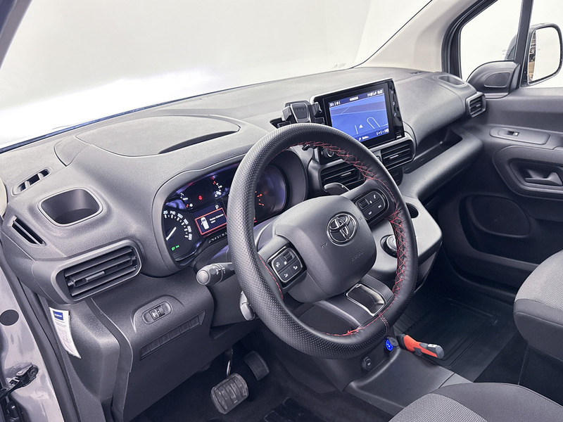 Toyota PROACE CITY 1.5 D-4D Live 130pk Automaat Navigatie Achteruitrijcamera Sidebars Cruise Control - Mali kombi: slika 5 Toyota PROACE CITY 1.5 D-4D Live 130pk Automaat Navigatie Achteruitrijcamera Sidebars Cruise Control - Mali kombi: slika 5