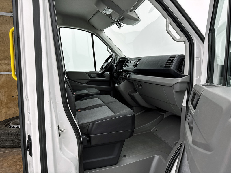 Volkswagen Crafter 35 2.0 TDI L3H3 177PK DSG Trekhaak Achteruitrijcamera Betimmering Volkswagen Crafter 35 2.0 TDI L3H3 177PK DSG Trekhaak Achteruitrijcamera Betimmering: slika 17 Volkswagen Crafter 35 2.0 TDI L3H3 177PK DSG Trekhaak Achteruitrijcamera Betimmering Volkswagen Crafter 35 2.0 TDI L3H3 177PK DSG Trekhaak Achteruitrijcamera Betimmering: slika 17