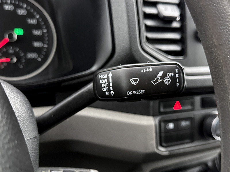 Volkswagen Crafter 35 2.0 TDI L3H3 177PK DSG Trekhaak Achteruitrijcamera Betimmering Volkswagen Crafter 35 2.0 TDI L3H3 177PK DSG Trekhaak Achteruitrijcamera Betimmering: slika 10 Volkswagen Crafter 35 2.0 TDI L3H3 177PK DSG Trekhaak Achteruitrijcamera Betimmering Volkswagen Crafter 35 2.0 TDI L3H3 177PK DSG Trekhaak Achteruitrijcamera Betimmering: slika 10