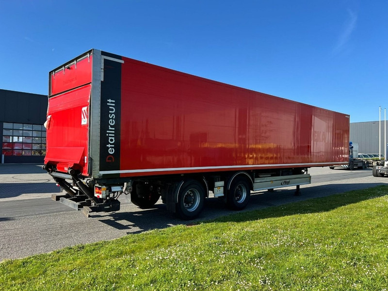 Fliegl SZS 350 Gesloten oplegger 2 Axle / / drum brakes - Poluprikolica sa zatvorenim sandukom: slika 4 Fliegl SZS 350 Gesloten oplegger 2 Axle / / drum brakes - Poluprikolica sa zatvorenim sandukom: slika 4