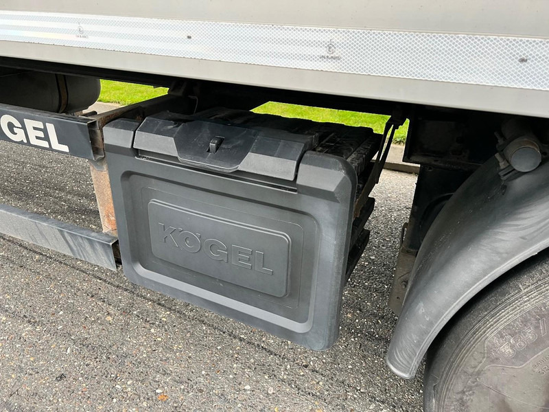 Poluprikolica hladnjače Kögel 3 assige koeloplegger Lift axle / Carrier Vector 1950: slika 15 Poluprikolica hladnjače Kögel 3 assige koeloplegger Lift axle / Carrier Vector 1950: slika 15