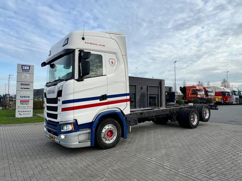 Scania S450 6x2 chassis cabine Retarder / Alcoa / Standclima / 715cm - Kamion sa golom šasijom i zatvorenom kabinom: slika 1 Scania S450 6x2 chassis cabine Retarder / Alcoa / Standclima / 715cm - Kamion sa golom šasijom i zatvorenom kabinom: slika 1