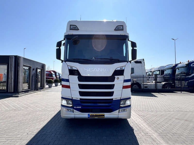 Scania S450 6x2 koelwagen Retarder / Dhollandia / Bloenenmaat - Hladnjača: slika 2 Scania S450 6x2 koelwagen Retarder / Dhollandia / Bloenenmaat - Hladnjača: slika 2