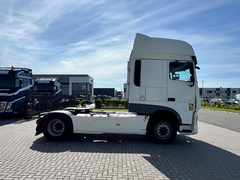 DAF XF 460 4x2 Trekker SSC / 2x Tank / full spoiler - Tegljač: slika 4 DAF XF 460 4x2 Trekker SSC / 2x Tank / full spoiler - Tegljač: slika 4