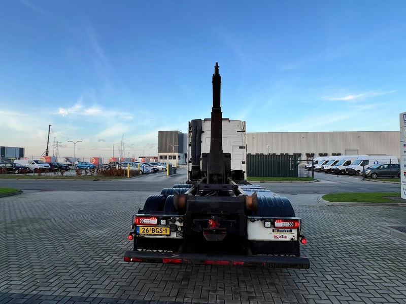 Volvo FH 500 8x2 Haakarm VDL Hooklift 21.000kg / Tridem - Kamion sa hidrauličnom kukom: slika 4 Volvo FH 500 8x2 Haakarm VDL Hooklift 21.000kg / Tridem - Kamion sa hidrauličnom kukom: slika 4