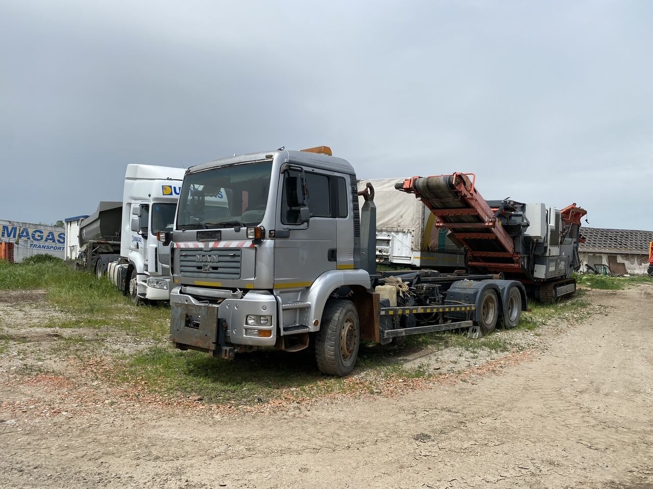 MAN TGA 6x4 Euro 3 AbrollKipper - Kamion sa golom šasijom i zatvorenom kabinom: slika 2 MAN TGA 6x4 Euro 3 AbrollKipper - Kamion sa golom šasijom i zatvorenom kabinom: slika 2