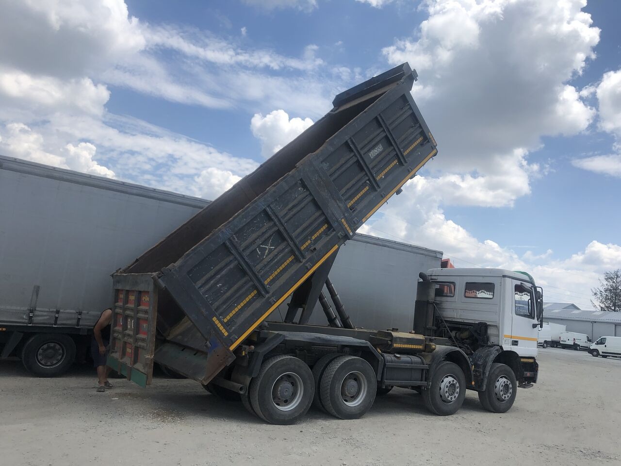 Mercedes-Benz ACTROS MP1 EXPORT - Istovarivač: slika 1 Mercedes-Benz ACTROS MP1 EXPORT - Istovarivač: slika 1