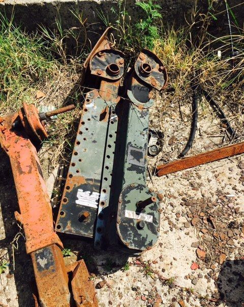 Picioare semiremorca - Karoserija i eksterijer za Prikolica: slika 4 Picioare semiremorca - Karoserija i eksterijer za Prikolica: slika 4