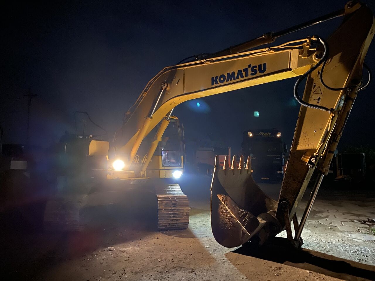 Din dezmembrari pentru KOMATSU PC210 -6 -8 -10 , second hand Komatsu - Rezervni deo za Bager: slika 2 Din dezmembrari pentru KOMATSU PC210 -6 -8 -10 , second hand Komatsu - Rezervni deo za Bager: slika 2