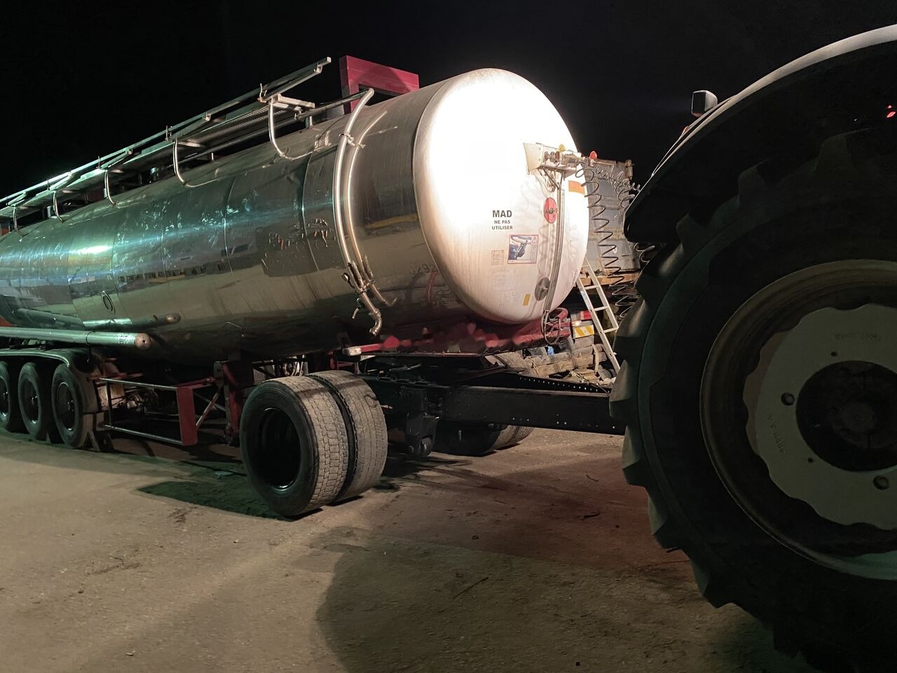 Dolly remorcare PERIDOC Tractor AgroLand DOLLY Schmitz Rotos - Rezervni deo za Prikolica: slika 1 Dolly remorcare PERIDOC Tractor AgroLand DOLLY Schmitz Rotos - Rezervni deo za Prikolica: slika 1