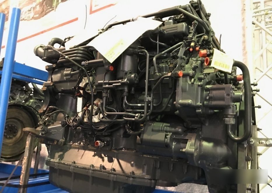 - Motor za Kamion: slika 1 - Motor za Kamion: slika 1