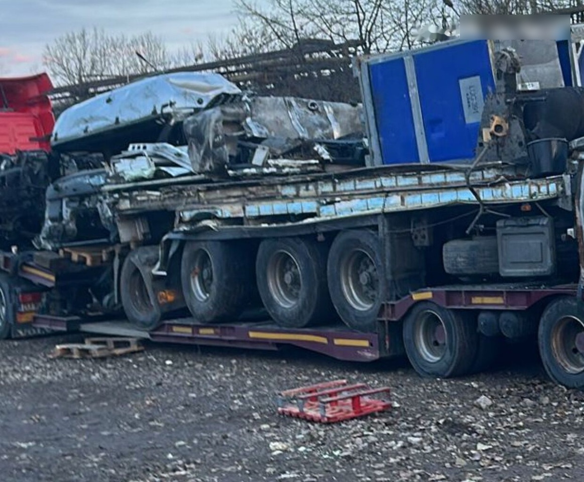 Schmitz Cargobull Original SCHMITZ FRIGO sasiu + documente ACTE - Izotermička poluprikolica: slika 2 Schmitz Cargobull Original SCHMITZ FRIGO sasiu + documente ACTE - Izotermička poluprikolica: slika 2