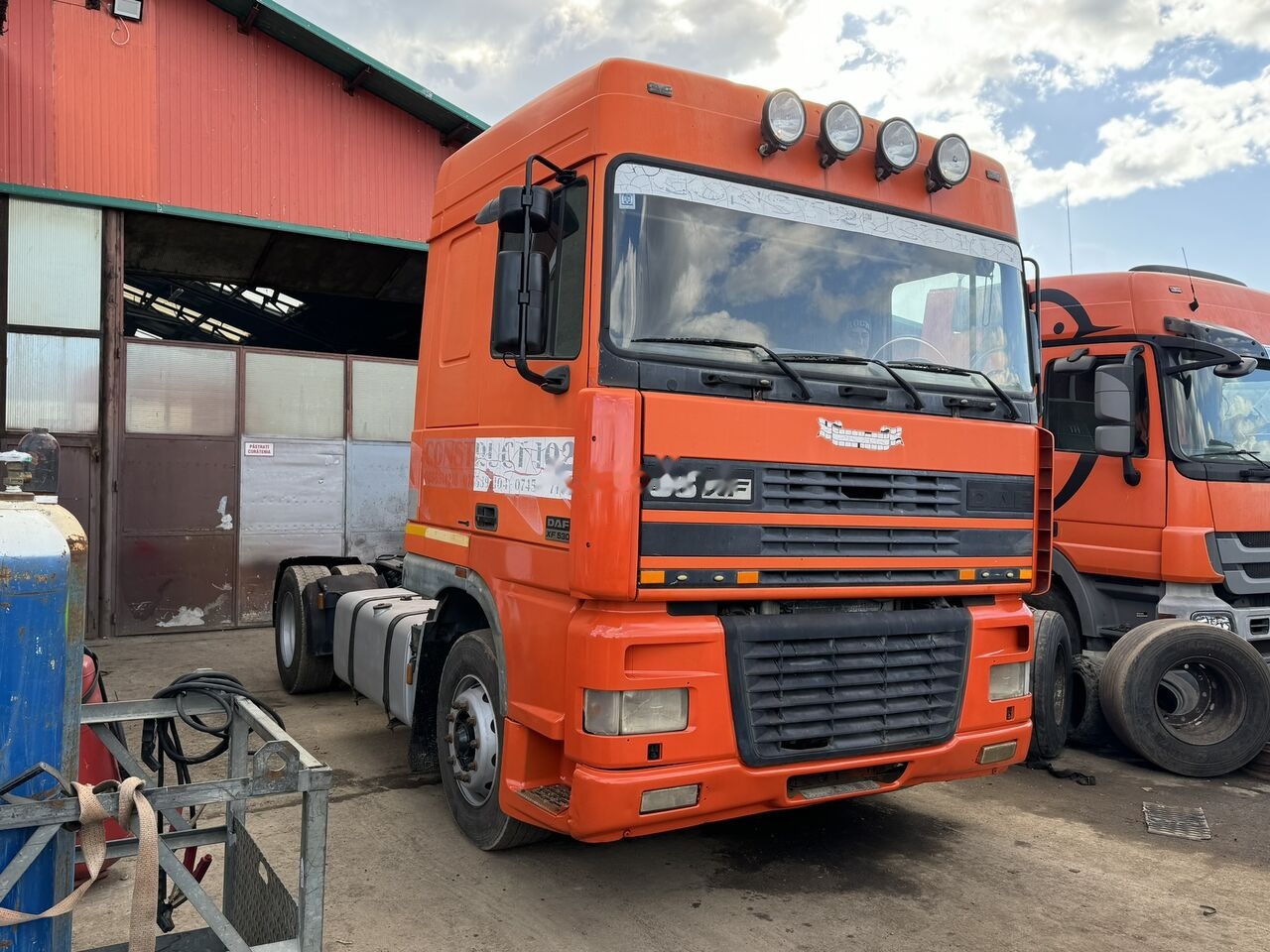 DAF XF 95 530 Euro 3 EXPORT Retarder - Tegljač: slika 1 DAF XF 95 530 Euro 3 EXPORT Retarder - Tegljač: slika 1