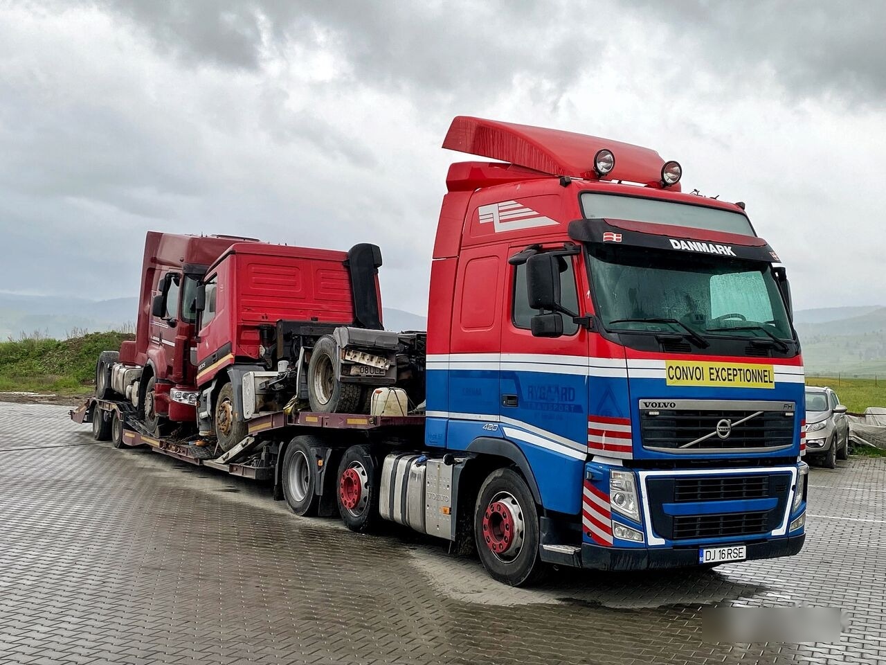Volvo FH12 420 68T Euro 5 6x2 - Tegljač: slika 1 Volvo FH12 420 68T Euro 5 6x2 - Tegljač: slika 1
