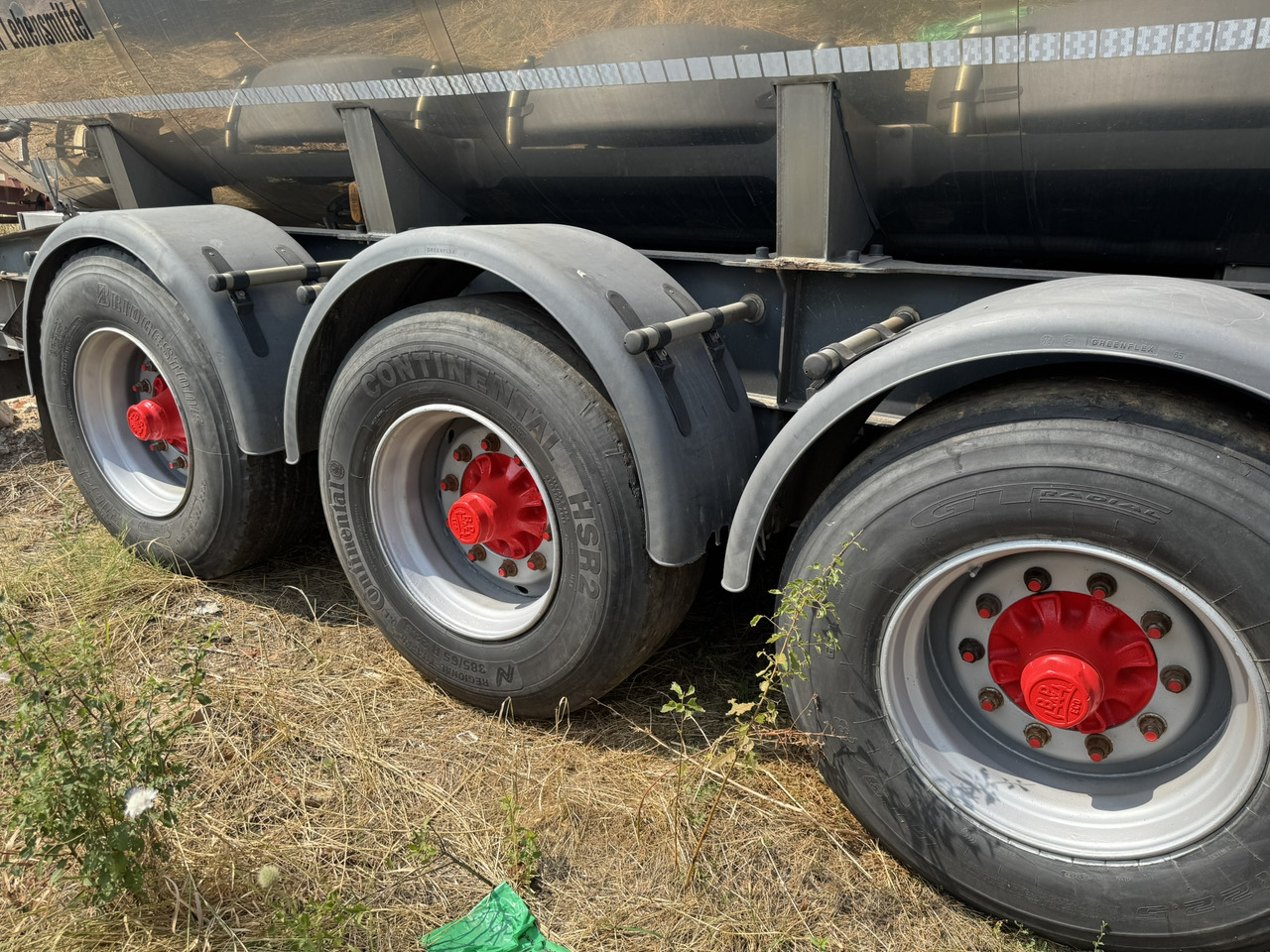 Transport lichide ALIMENTARE HLW STA 36 INOX ALIMENTAR AZOR AGRICULTURA - Poluprikolica cisterna: slika 5 Transport lichide ALIMENTARE HLW STA 36 INOX ALIMENTAR AZOR AGRICULTURA - Poluprikolica cisterna: slika 5
