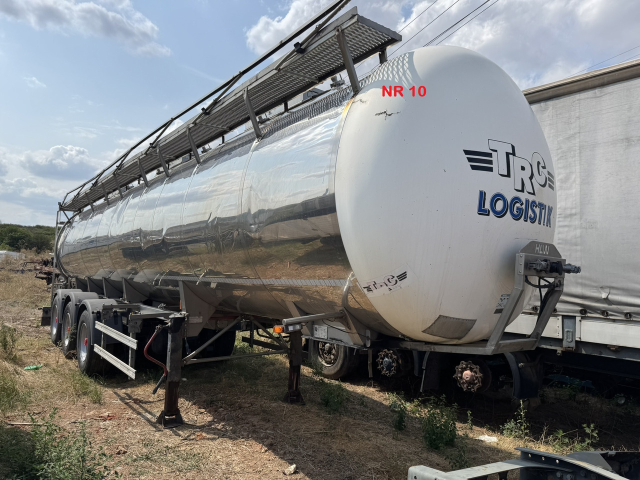 Transport lichide ALIMENTARE HLW STA 36 INOX ALIMENTAR AZOR AGRICULTURA - Poluprikolica cisterna: slika 1 Transport lichide ALIMENTARE HLW STA 36 INOX ALIMENTAR AZOR AGRICULTURA - Poluprikolica cisterna: slika 1