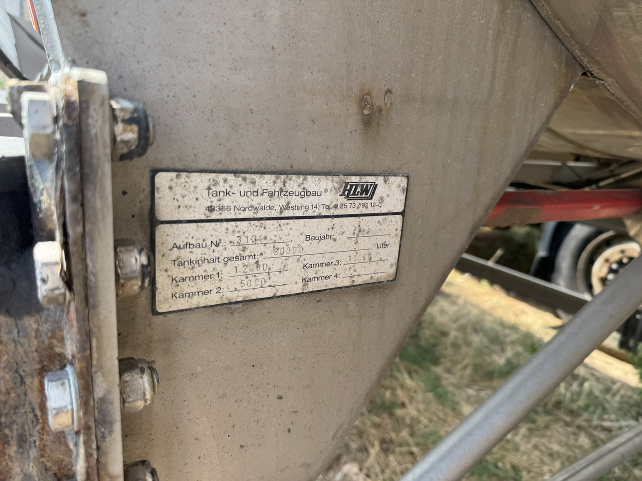 Transport lichide ALIMENTARE HLW STA 36 INOX ALIMENTAR AZOR AGRICULTURA - Poluprikolica cisterna: slika 2 Transport lichide ALIMENTARE HLW STA 36 INOX ALIMENTAR AZOR AGRICULTURA - Poluprikolica cisterna: slika 2