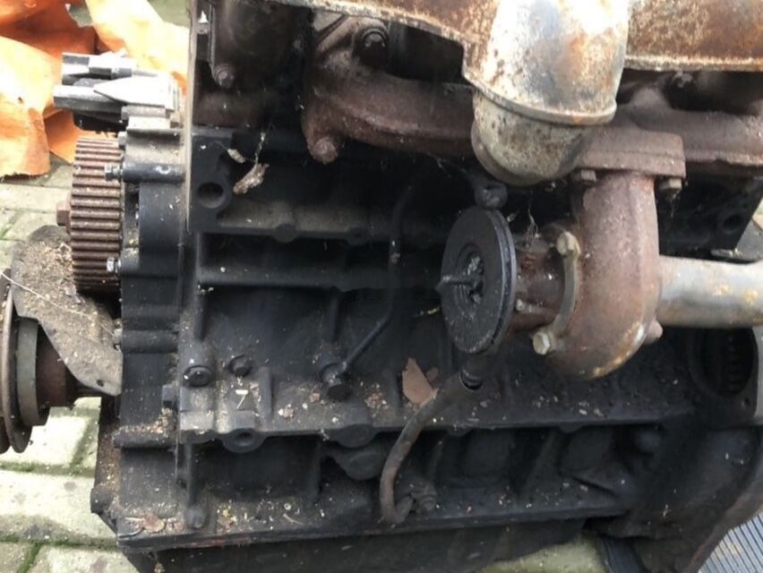 Deutz F4L1011F Kramer - Motor za Utovarivač točkaš: slika 5 Deutz F4L1011F Kramer - Motor za Utovarivač točkaš: slika 5